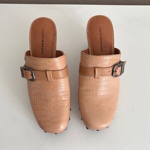 Lucky Brand Croc-Embossed Tan Mules